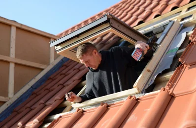 Pose de fenêtres de toit Velux au Fresne